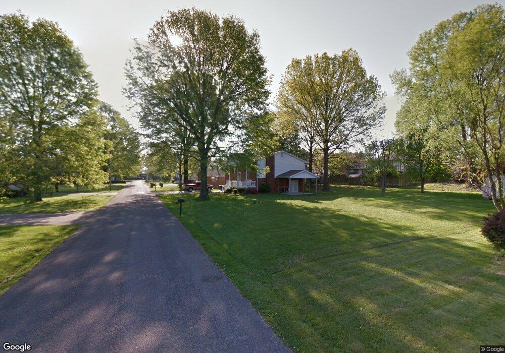 1616 Gainesway Dr, Worthington, KY 41183 - photo 1