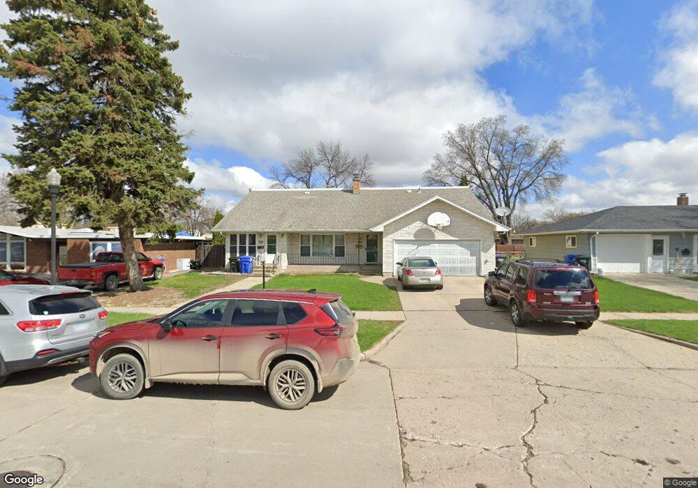1201 16th Ave S, Fargo, ND 58103 - photo 1