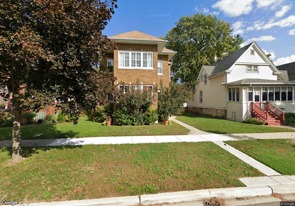 1048 Wesley Ave, Oak Park, IL 60304 - photo 1