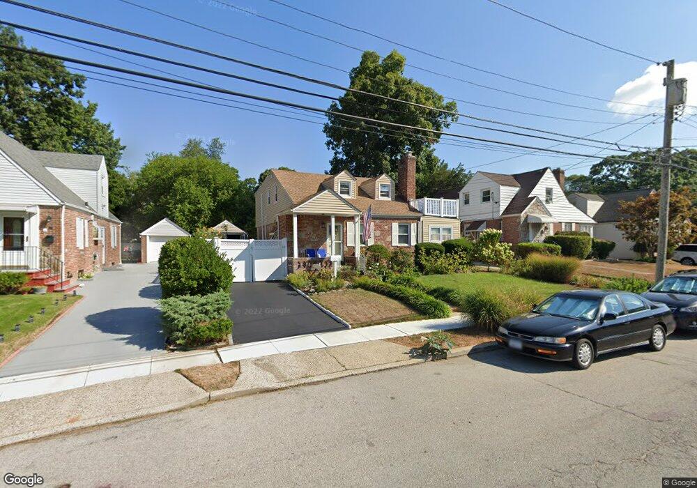 41 Carol St, West Hempstead, NY 11552 - photo 1