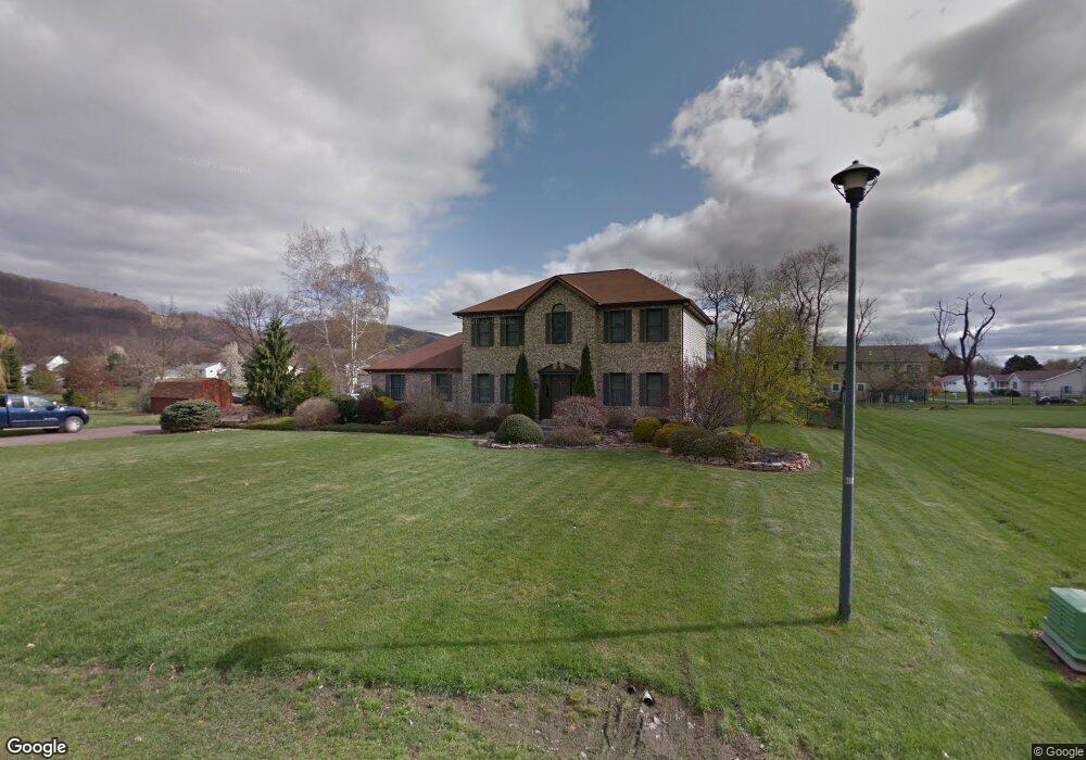 7 Ferretti Dr, Wyoming, PA 18644 - photo 1