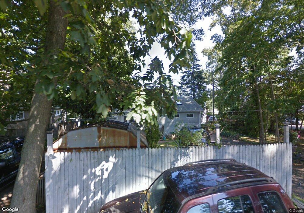 5 Bartholomew Rd, Branford, CT 06405 - photo 1