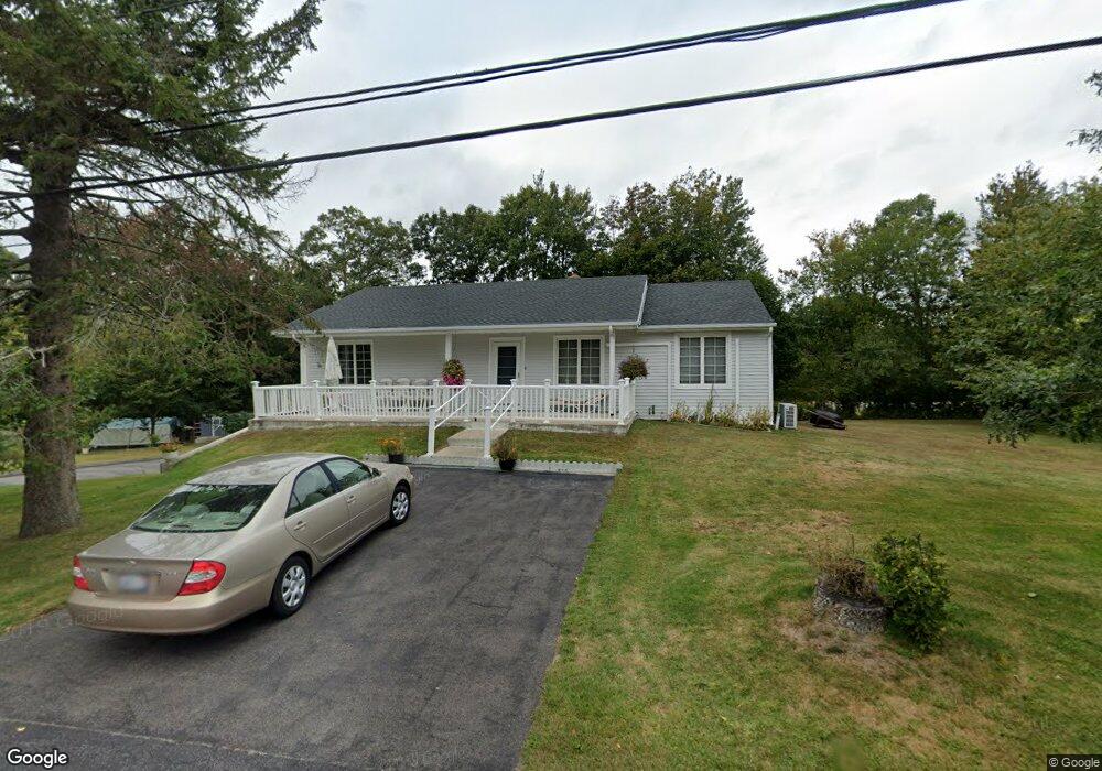 122 Quannacut Rd, Westerly, RI 02891 - photo 1