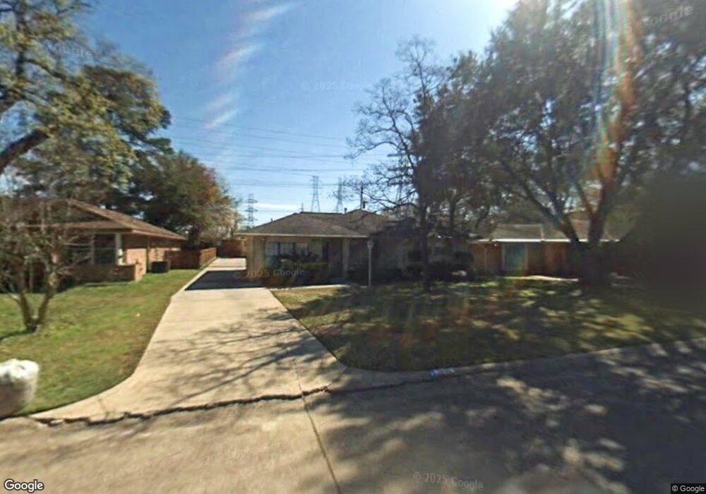 3030 Oak Forest Dr, Houston, TX 77018 - photo 1