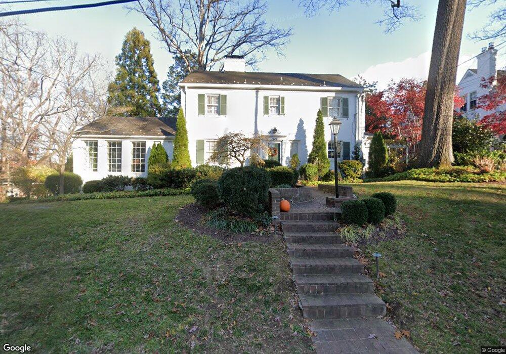 7423 Lynnhurst St, Chevy Chase, MD 20815 - photo 1