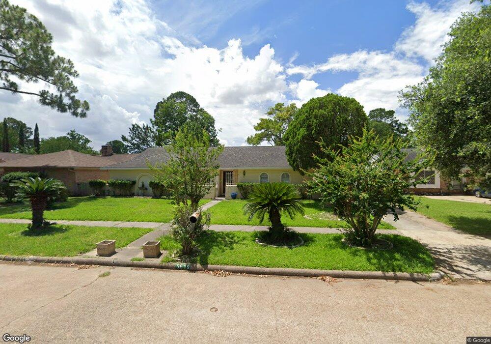 5619 Arncliffe Dr, Houston, TX 77088 - photo 1