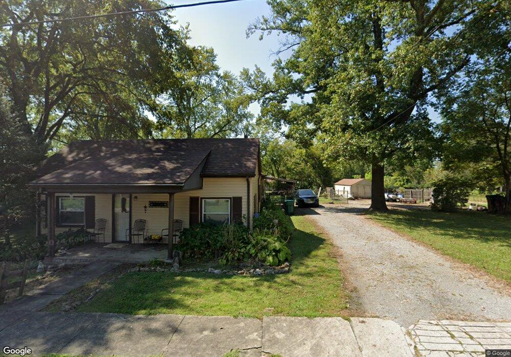 211 Bank St, Lebanon Junction, KY 40150 - photo 1