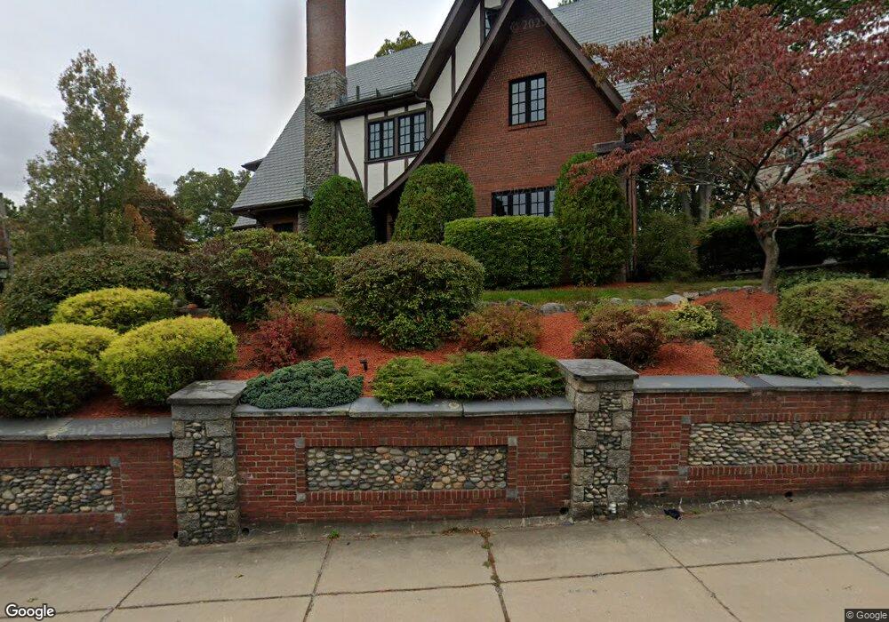 2 Peak Hill Rd, West Roxbury, MA 02132 - photo 1