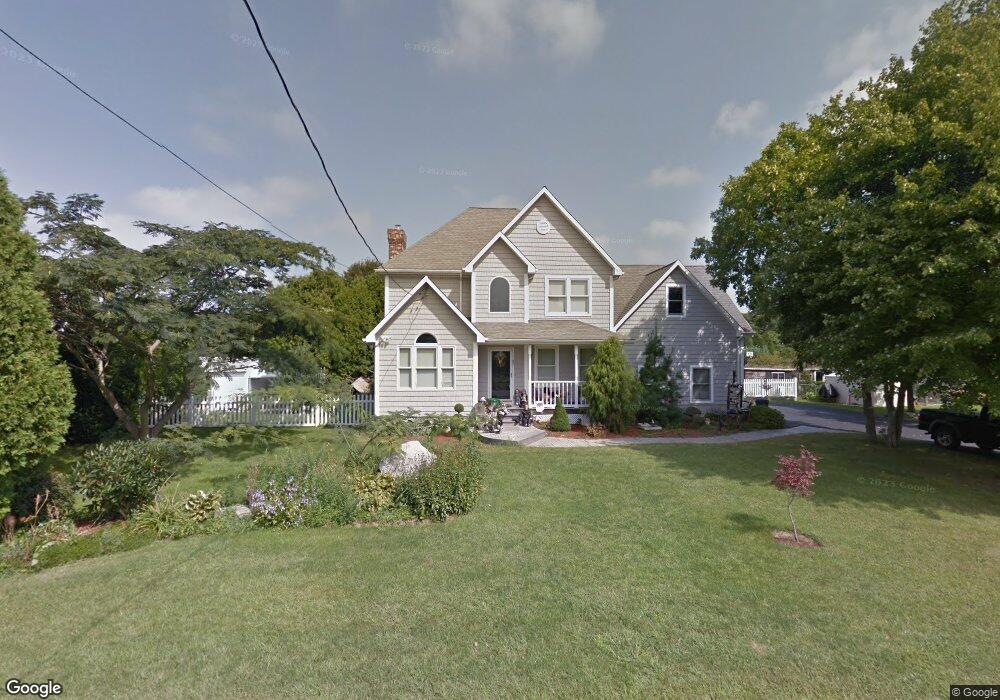 85 Canfield St, South Dartmouth, MA 02748 - photo 1