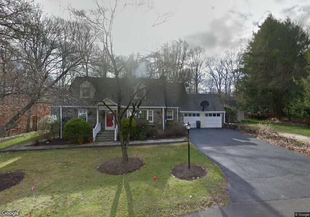 17 Sturges Commons, Westport, CT 06880 - photo 1