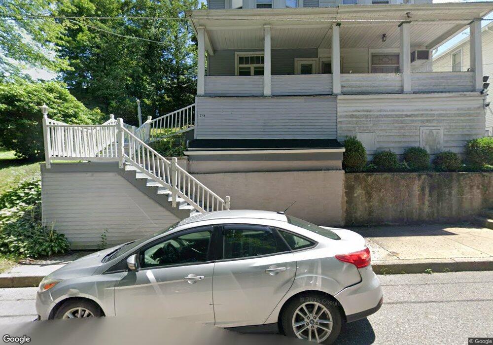 246 Mahanoy St, Tamaqua, PA 18252 - photo 1