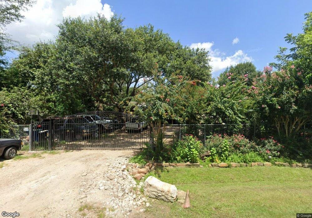 410 S Pine Cir, Pinehurst, TX 77362 - photo 1