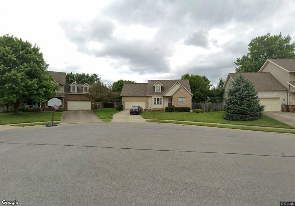 2208 Cameron Ct, Columbus, IN 47203 - photo 1