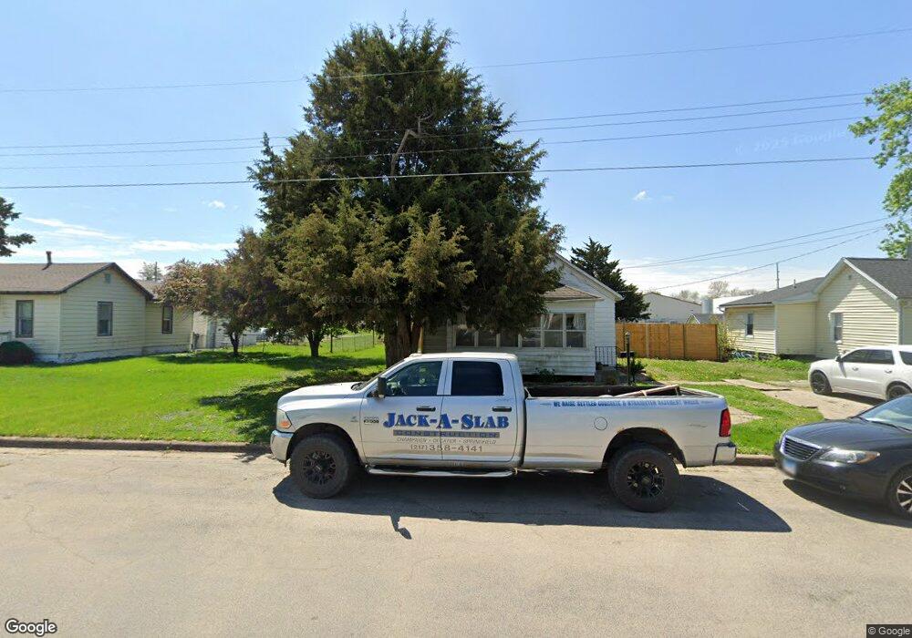 1707 Delavan St, Lincoln, IL 62656 - photo 1