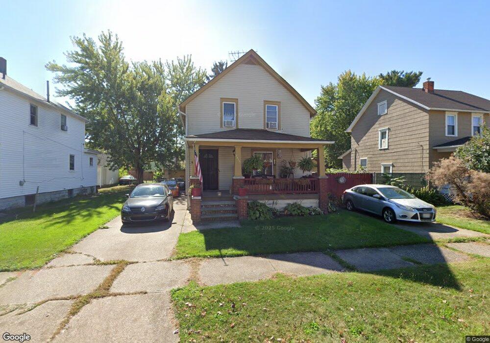 2438 E 32nd St, Lorain, OH 44055 - photo 1