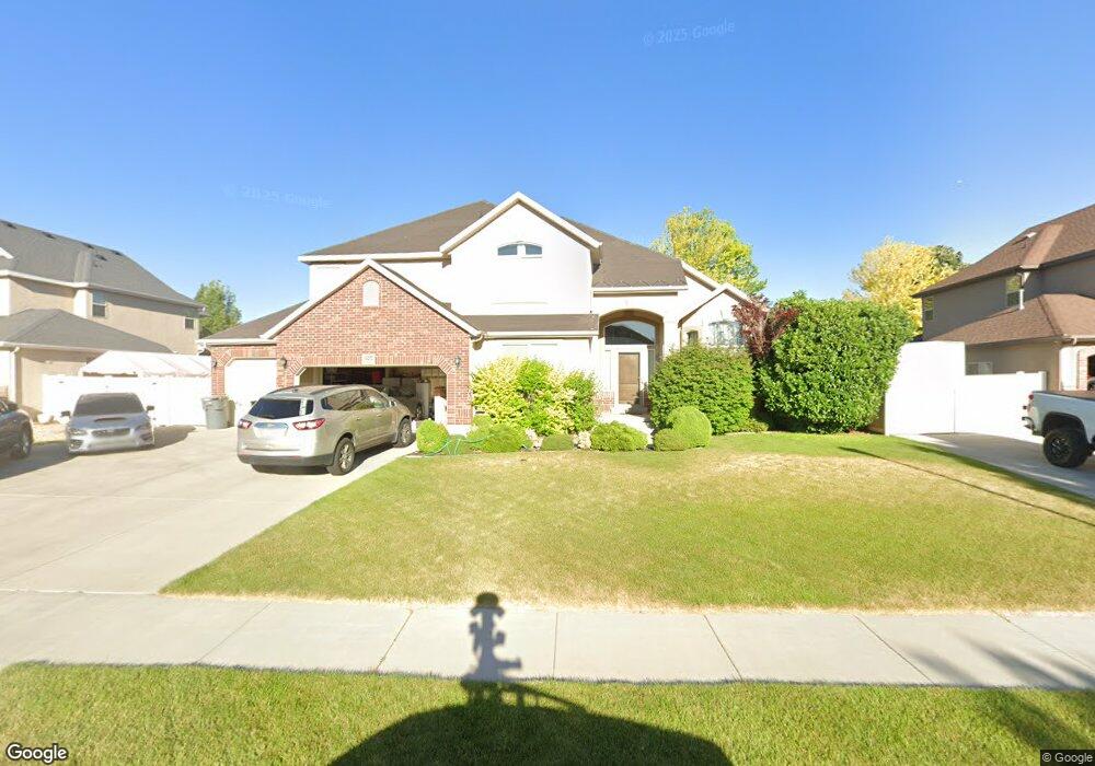 10272 Chestnut View Ct, South Jordan, UT 84095 - photo 1