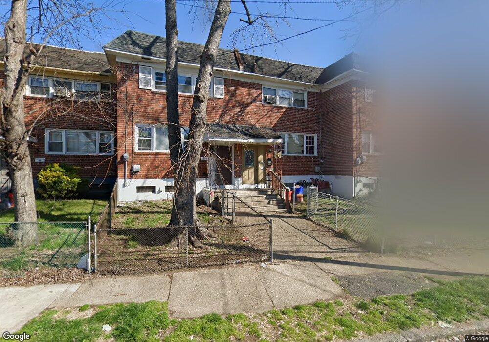 1210 Lakeshore Dr, Camden, NJ 08104 - photo 1