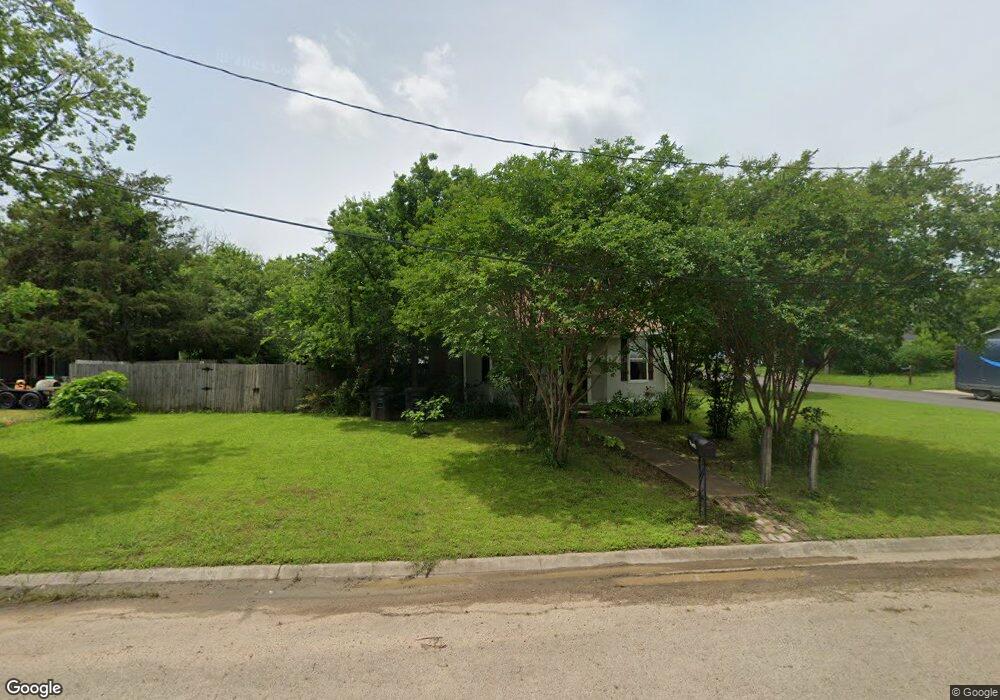 207 Pacific St, Cleburne, TX 76031 - photo 1