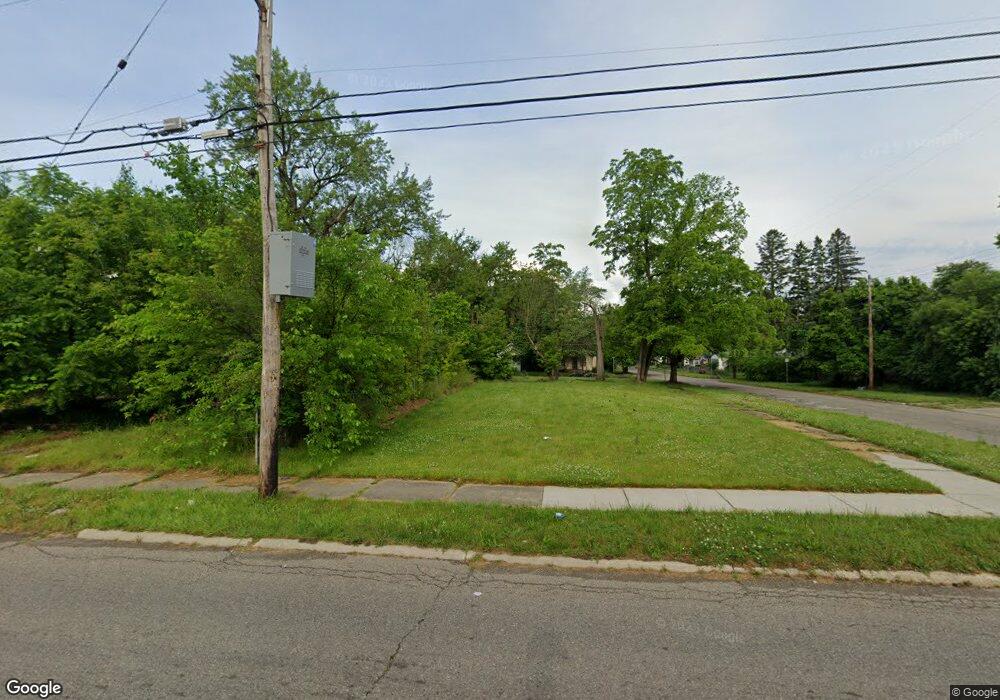 1425 N Franklin Ave, Flint, MI 48506 - photo 1