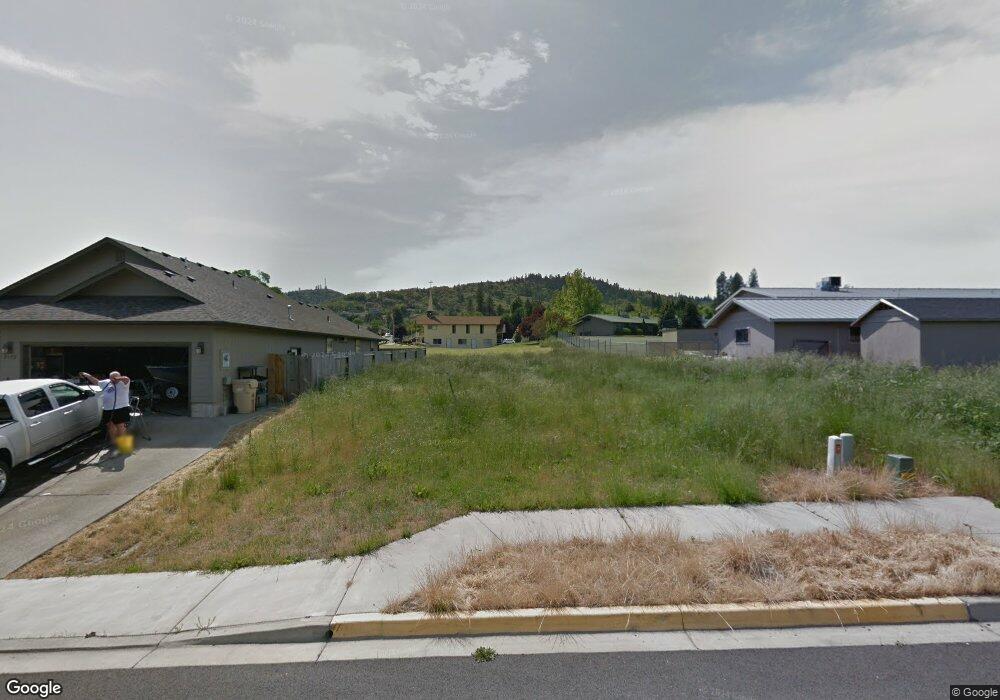 2190 NW Kip Ln, Grants Pass, OR 97526 - photo 1