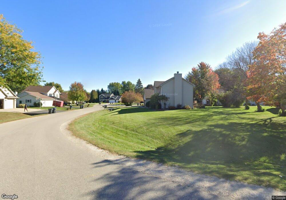 W2975 Creekside Ct, Appleton, WI 54915 - photo 1