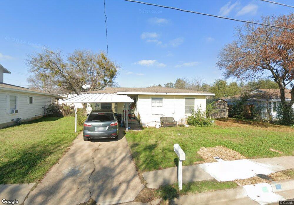 914 Norton St, Weatherford, TX 76086 - photo 1