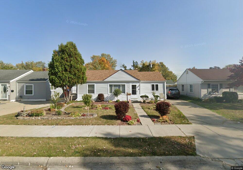 27340 Woodmont St, Roseville, MI 48066 - photo 1