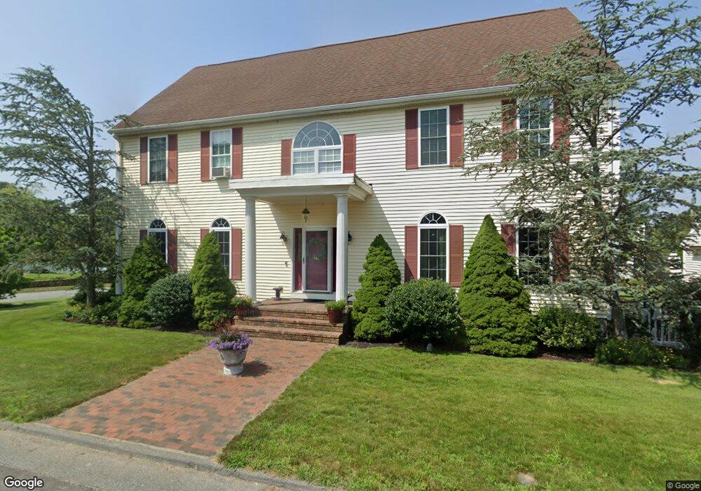 8 Mina St, Fairhaven, MA 02719 - photo 1