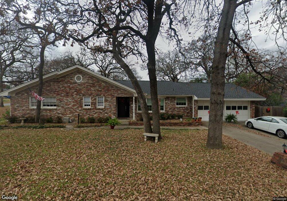 1121 Forest Oaks Ln, Hurst, TX 76053 - photo 1