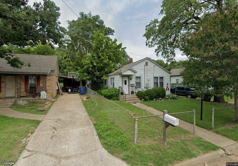 1003 W Bullock St, Denison, TX 75020 - photo 1