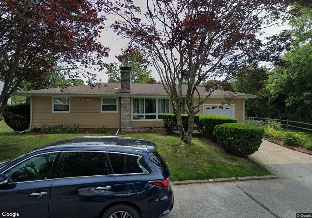 8 Eddy St, North Dartmouth, MA 02747 - photo 1