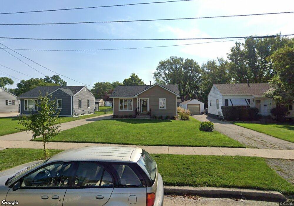 4023 41st St, Des Moines, IA 50310 - photo 1