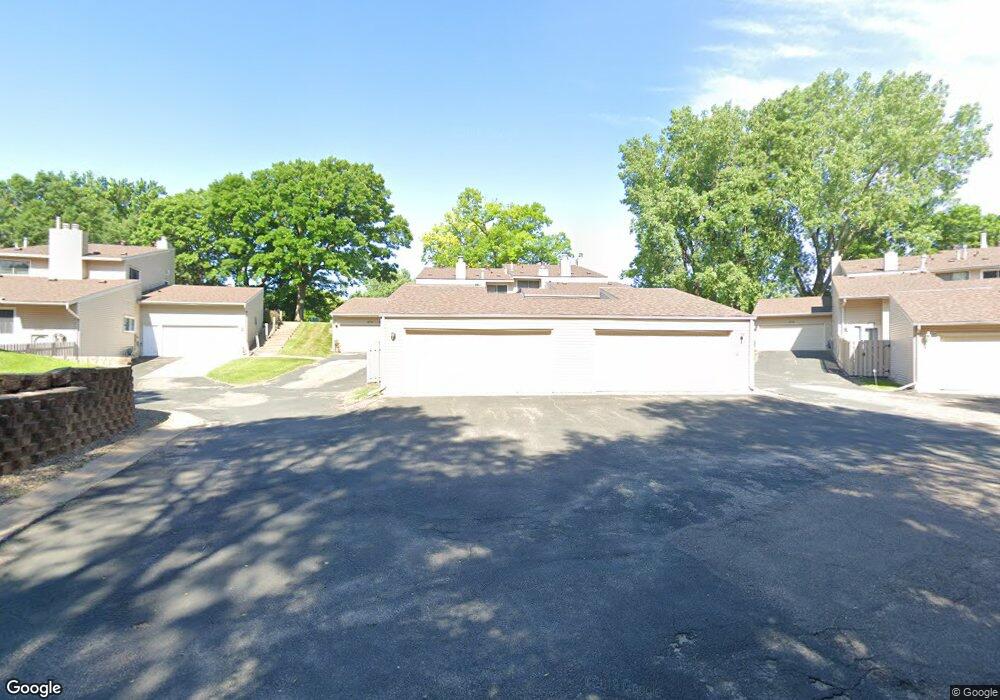 5612 N Innsbruck Ct, Minneapolis, MN 55432 - photo 1