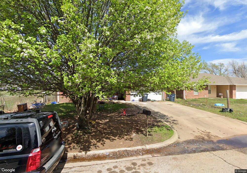 1816 W Franklin St, Shawnee, OK 74804 - photo 1