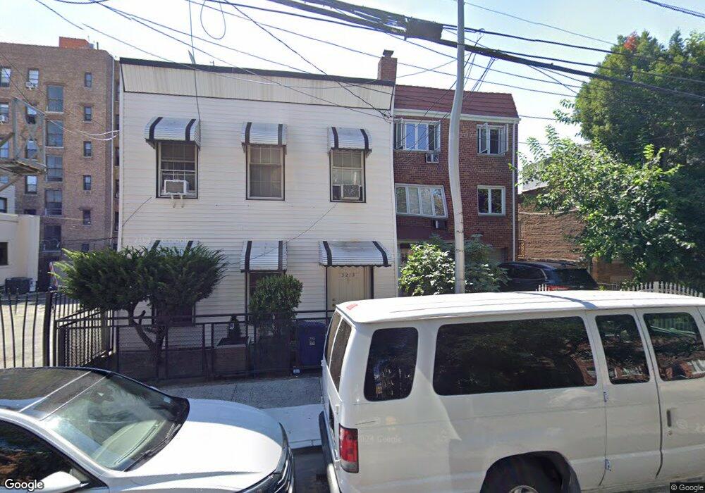 3213 46th St, Astoria, NY 11103 - photo 1