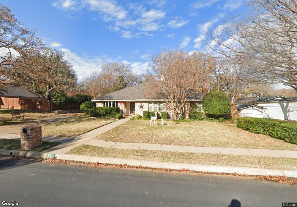 513 Eagle Dr, Bedford, TX 76021 - photo 1