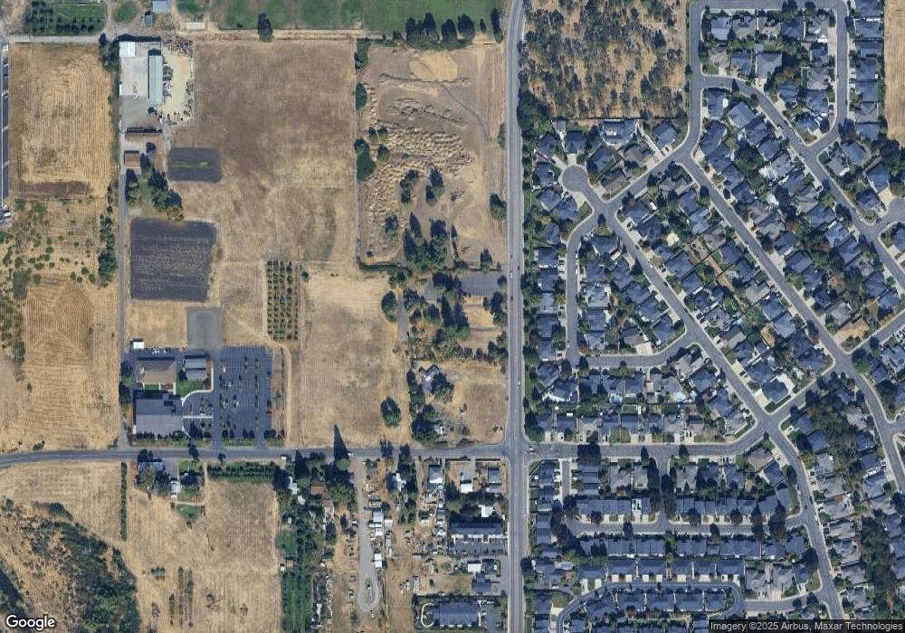 4615 Hamrick Rd, Central Point, OR 97502 - photo 1