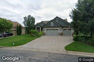 530 Lakeridge Dr, Saint Paul, MN 55126