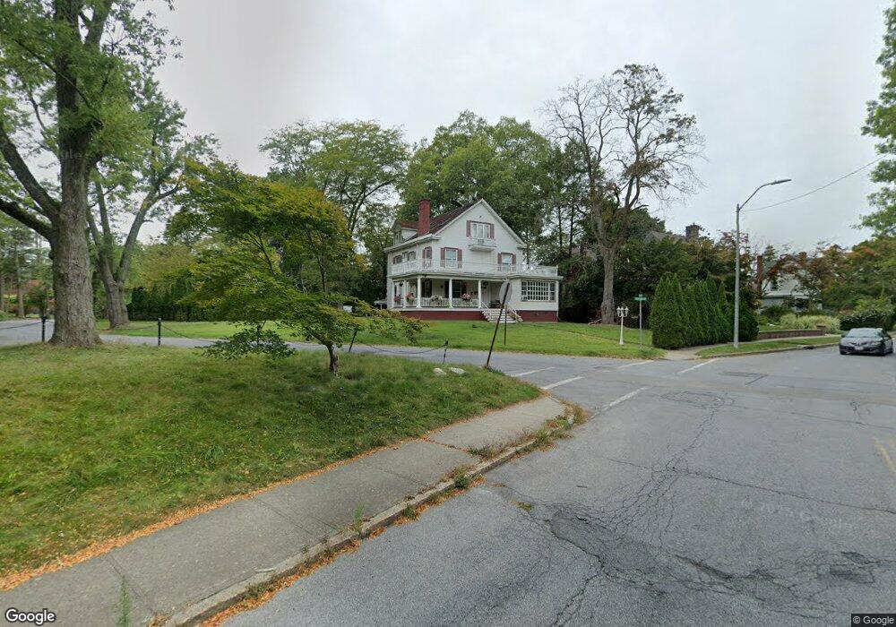 113 Hooker Ave unit B, Poughkeepsie, NY 12601 - photo 1