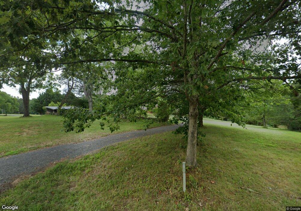 10041 Cliff Mills Rd, Marshall, VA 20115 - photo 1