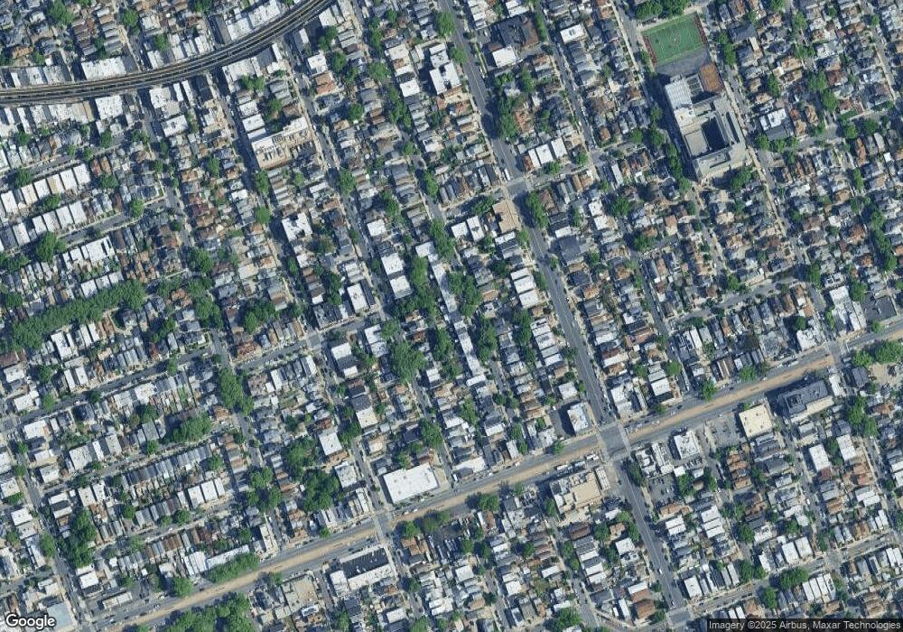 9128 110th St, Richmond Hill, NY 11418 - photo 1