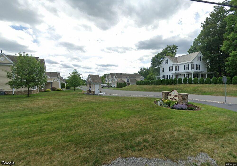 202 Lois La, Niskayuna, NY 12304 - photo 1