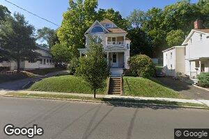 32 W Main St, Clinton, NJ 08809