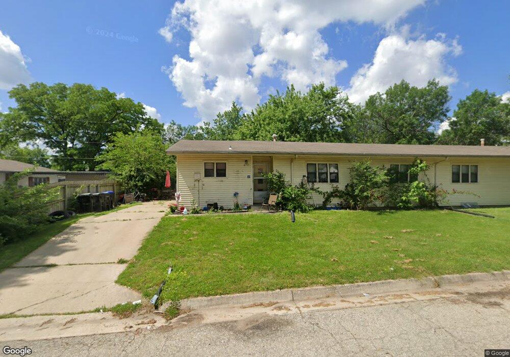 6715 SW Rockpost Rd, Topeka, KS 66619 - photo 1