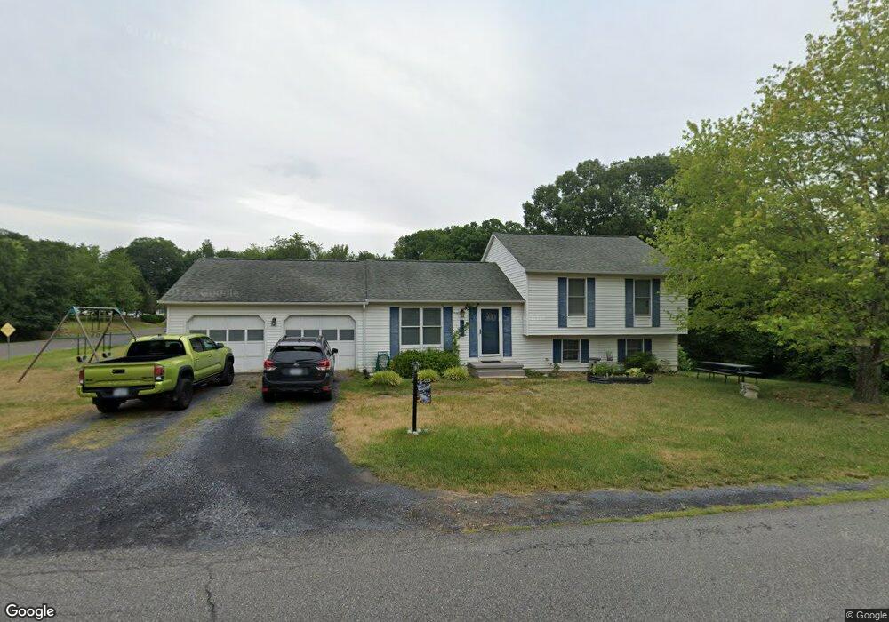 610 W Duck St, Front Royal, VA 22630 - photo 1