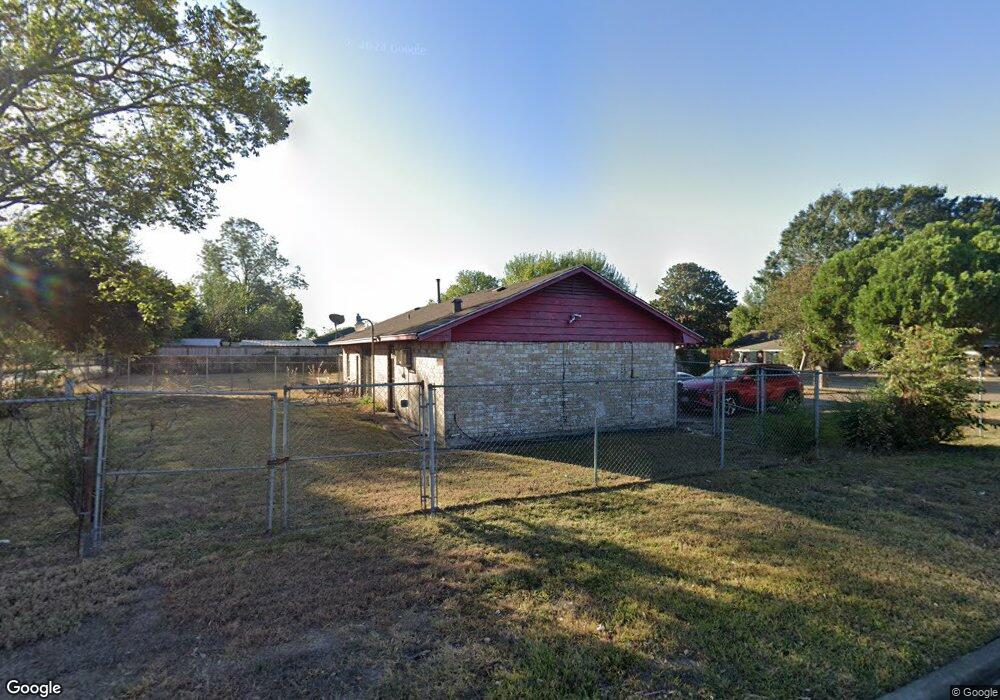 8358 Whitecastle Ln, Houston, TX 77088 - photo 1