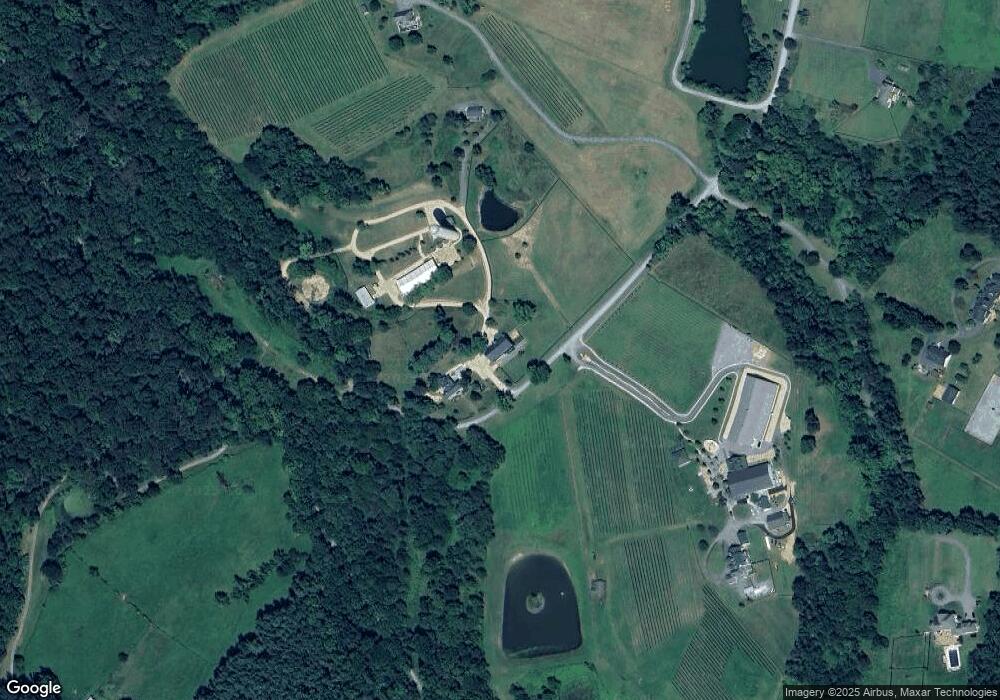 18061 Tranquility Rd, Purcellville, VA 20132 - photo 1