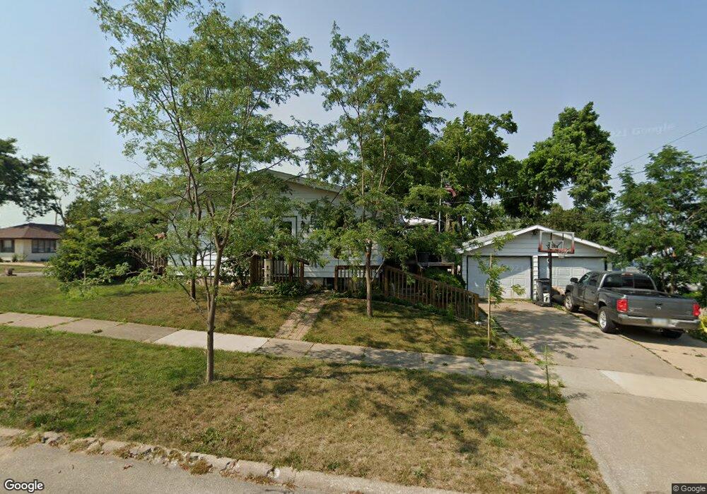 109 Josephine Ln NW, Cedar Rapids, IA 52405 - photo 1