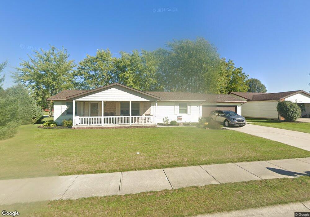 1008 Independence Dr, Wapakoneta, OH 45895 - photo 1