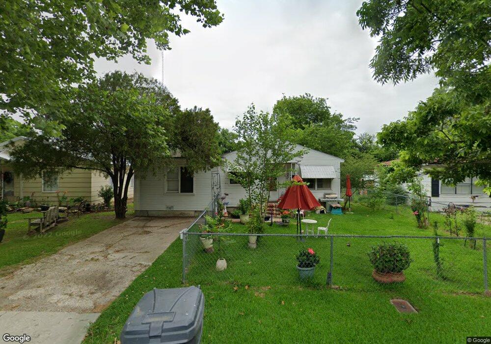 1618 Tower Dr, Ardmore, OK 73401 - photo 1